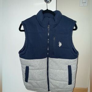 U.S. Polo Assn. Colorblock Puffer Vest (Navy/Gray) - Size M